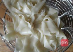 蕃茄酱炒面片的做法图解3