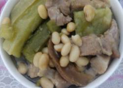 五花肉炖苦瓜
