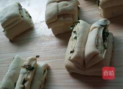 葱香橄榄菜花卷的做法图解5
