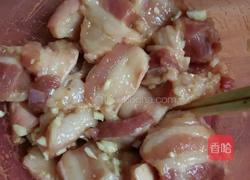 土家酸辣粉蒸肉的做法图解4