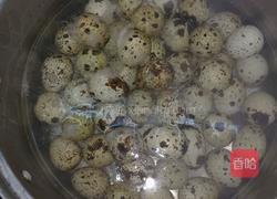 冻鹌鹑蛋的做法图解1