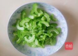 苦瓜炒鸡蛋的做法图解5