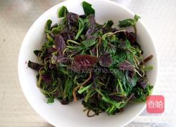 蒜香苋菜玉米饼的做法图解2