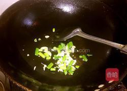 蒜苔炒鸡蛋的做法图解3