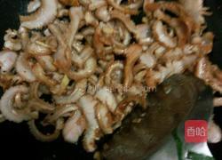 蒜苔炒牛肚的做法图解2