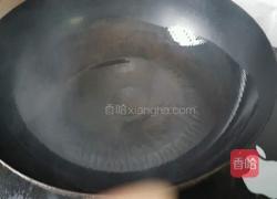 鸡蛋饼卷火腿的做法图解3
