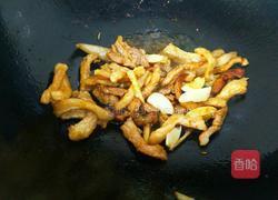 红薯梗炒五花肉的做法图解10