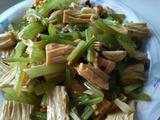 腐竹拌芹菜