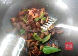 双椒炒鸡心的做法图解10