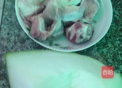 冬瓜大骨汤的做法图解1