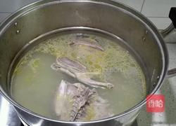 鸽子汤馄饨的做法图解1