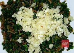 马齿苋蒜香鸡蛋饼的做法图解3