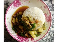 咖喱肉丁时蔬