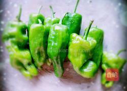 虎皮海椒的做法图解1