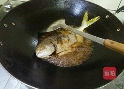 糖醋烧白沧鱼的做法图解5