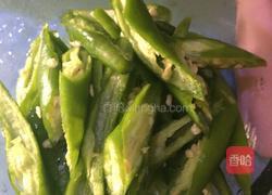 青豆辣炒鸡的做法图解2