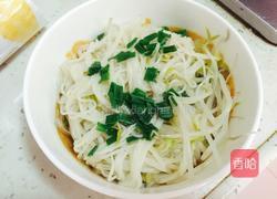 蒜香绿豆芽拌面的做法图解6