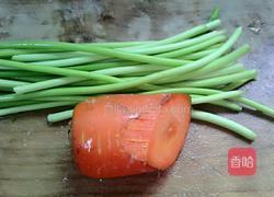蒜苔炒肉末的做法图解1
