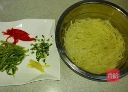 青椒土豆丝的做法图解2