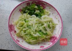鸡蛋卷心菜炒面条的做法图解3
