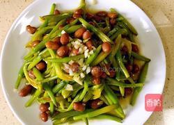 花生米凉拌黄花菜的做法图解3