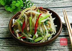 白萝卜炒芹菜肉丝的做法图解8