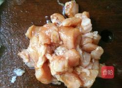 黄瓜炒肉的做法图解2