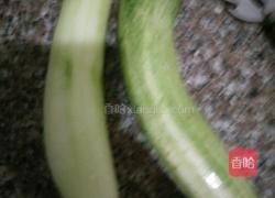 凉拌土黄瓜的做法图解1