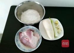 白萝卜猪肉馅生煎包的做法图解1