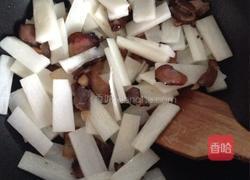 白萝卜炒酱肉的做法图解4