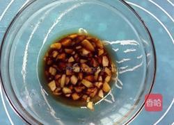 西瓜皮拌青瓜的做法图解4
