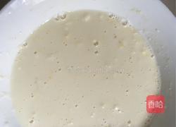 圣女果鸡蛋火腿肠生菜卷饼的做法图解3