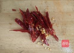 芹菜炒肉的做法图解3