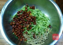 黄瓜豆腐丝拌花生米的做法图解4