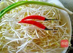 浇汁绿豆芽的做法图解1