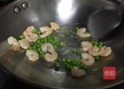 龙井虾仁的做法图解3
