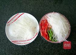 白萝卜炒粉丝的做法图解2