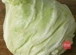 手撕卷心菜炒猪油渣的做法图解1