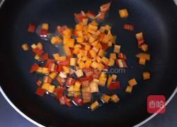 彩色炒饭的做法图解1