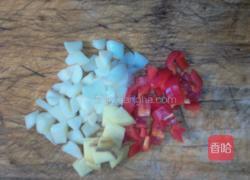 圣女果伴牙签肉的做法图解3