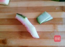 凉拌西瓜皮的做法图解2