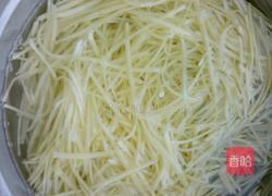 彩椒炒土豆丝的做法图解1
