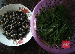 韭菜炒螺丝肉的做法图解4