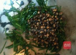 韭菜炒螺丝肉的做法图解9