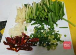 韭菜绿豆芽炒猪红