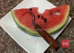 西瓜酸奶球的做法图解2