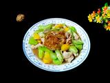  丝瓜彩椒炒肉