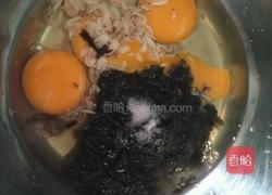 紫菜虾皮鸡蛋饼的做法图解2