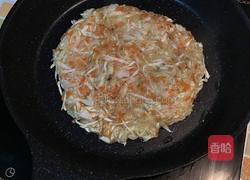 卷心菜蛋饼的做法图解7