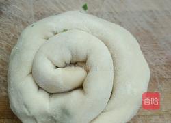 家常葱油饼的做法图解9